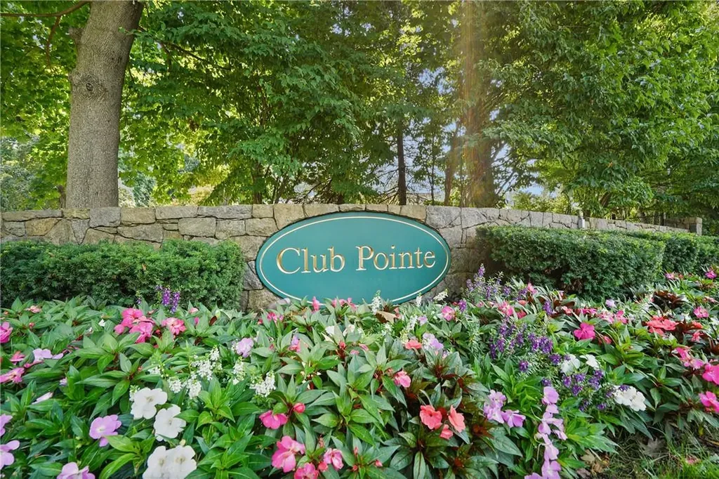 61 Club Pointe Drive White Plains NY 10605