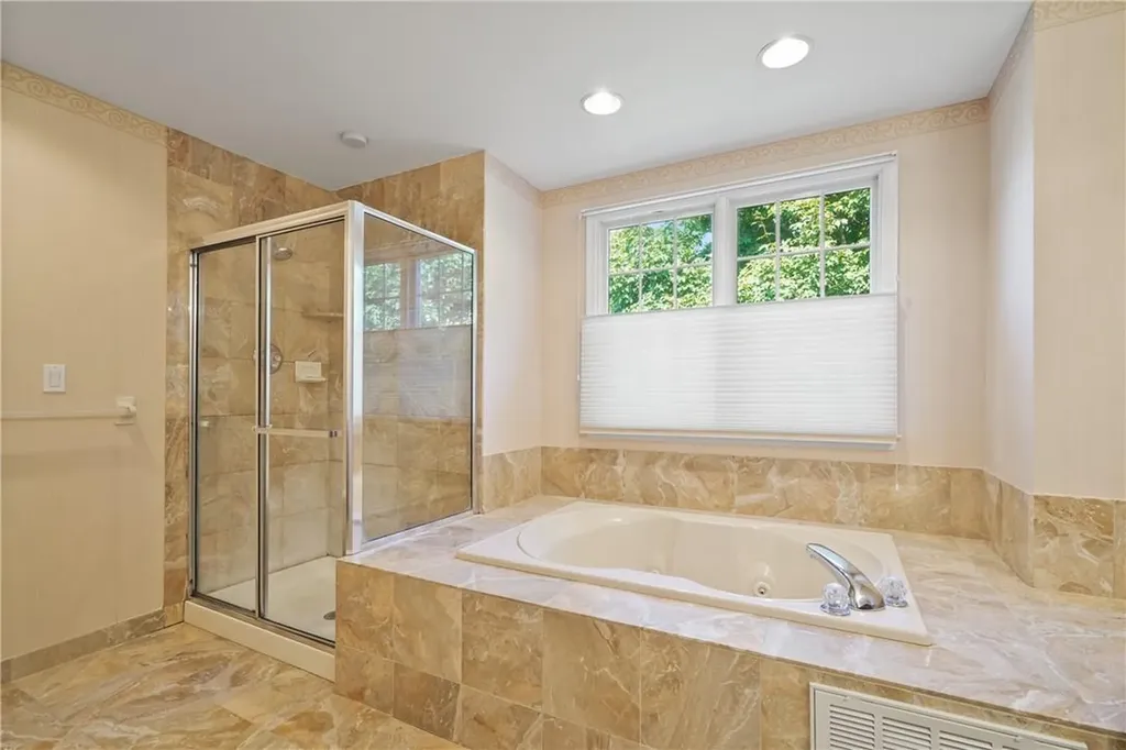 61 Club Pointe Drive White Plains NY 10605