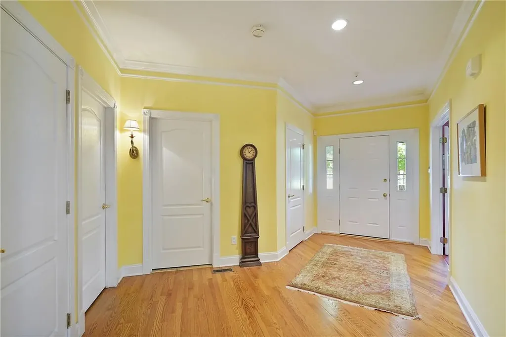61 Club Pointe Drive White Plains NY 10605