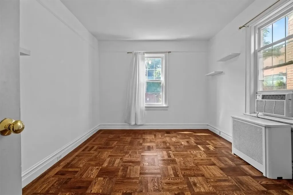 6141 Delafield Avenue Bronx NY 10471