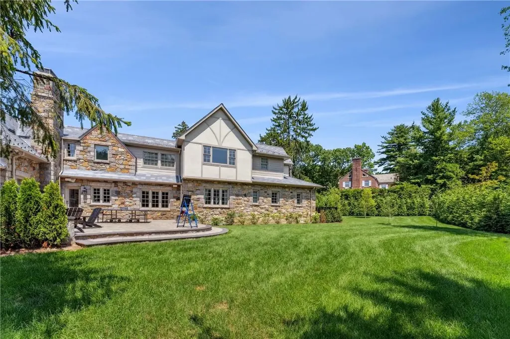 35 Birchall Drive Scarsdale NY 10583