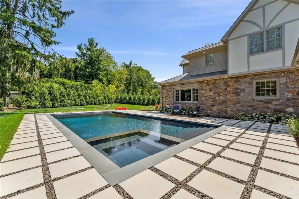 35 Birchall Drive Scarsdale NY 10583