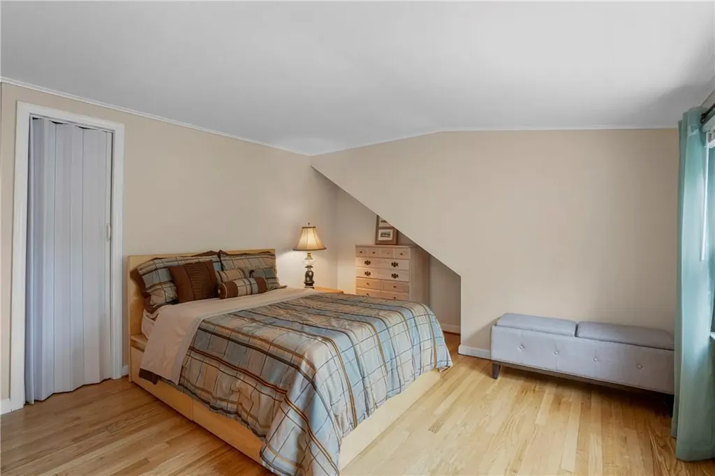 15 Shelley Avenue Valhalla NY 10595
