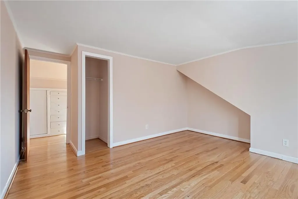 15 Shelley Avenue Valhalla NY 10595