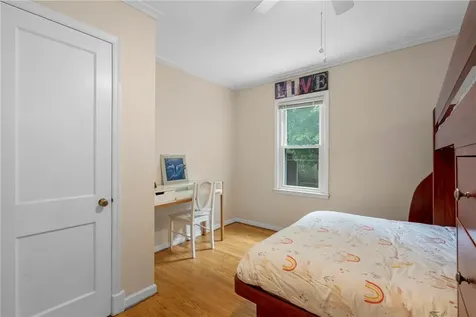 15 Shelley Avenue Valhalla NY 10595