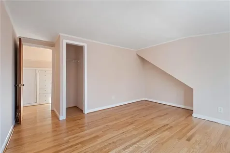 15 Shelley Avenue Valhalla NY 10595