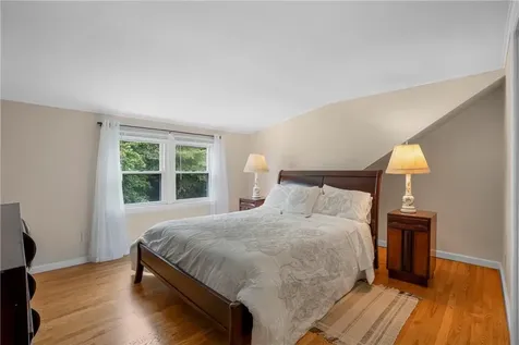 15 Shelley Avenue Valhalla NY 10595