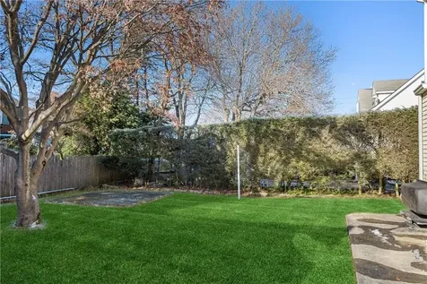 15 Shelley Avenue Valhalla NY 10595