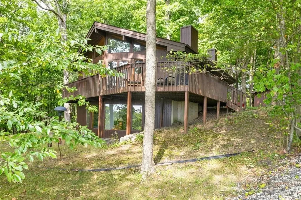 915 State Route 208 Gardiner NY 12525