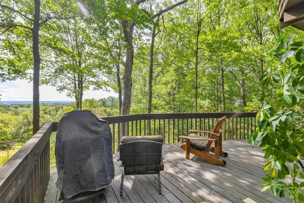 915 State Route 208 Gardiner NY 12525