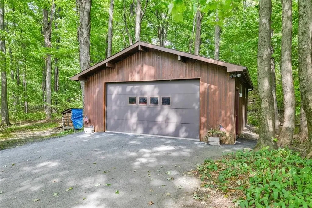 915 State Route 208 Gardiner NY 12525