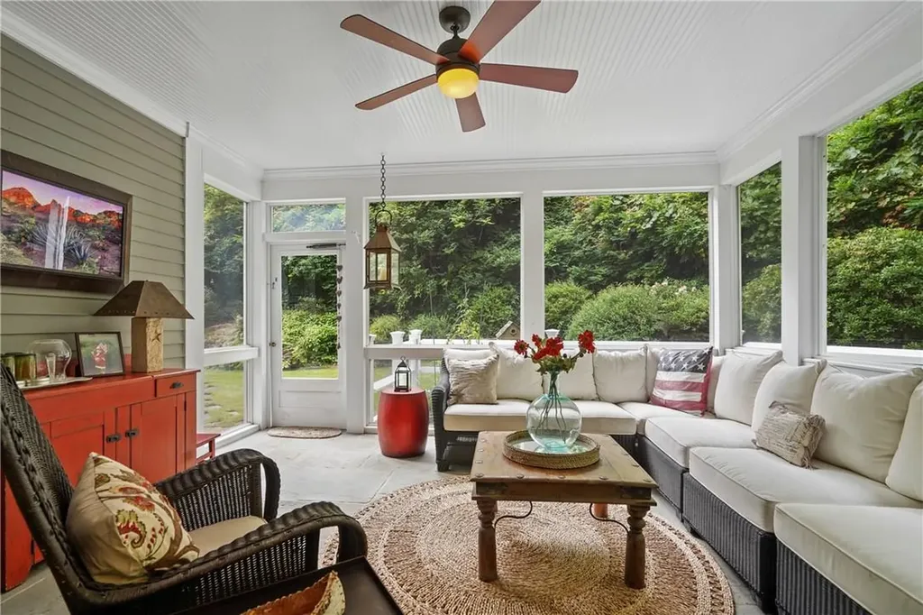 78 South Bedford Road Pound Ridge NY 10576