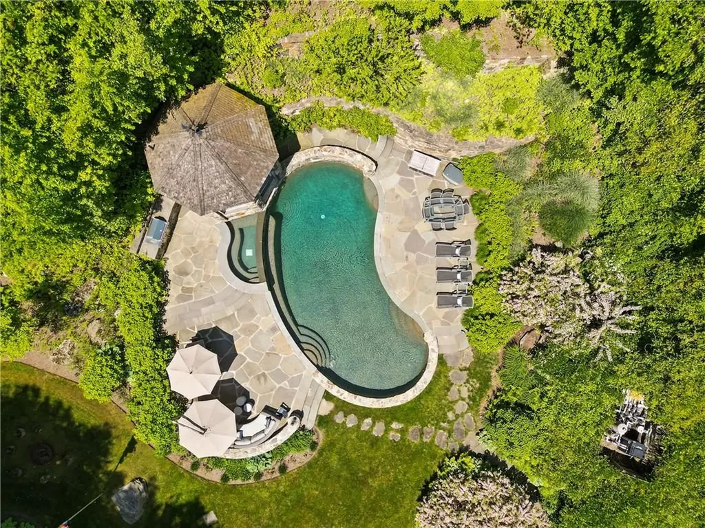 78 South Bedford Road Pound Ridge NY 10576