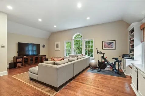 78 South Bedford Road Pound Ridge NY 10576