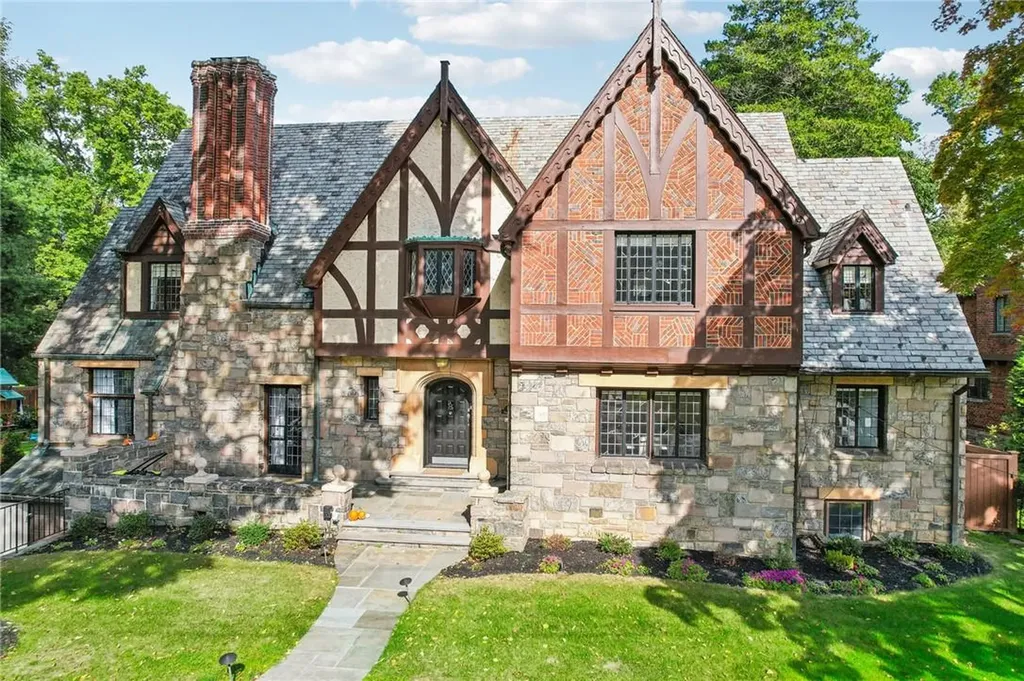 99 Verdun Avenue New Rochelle NY 10804