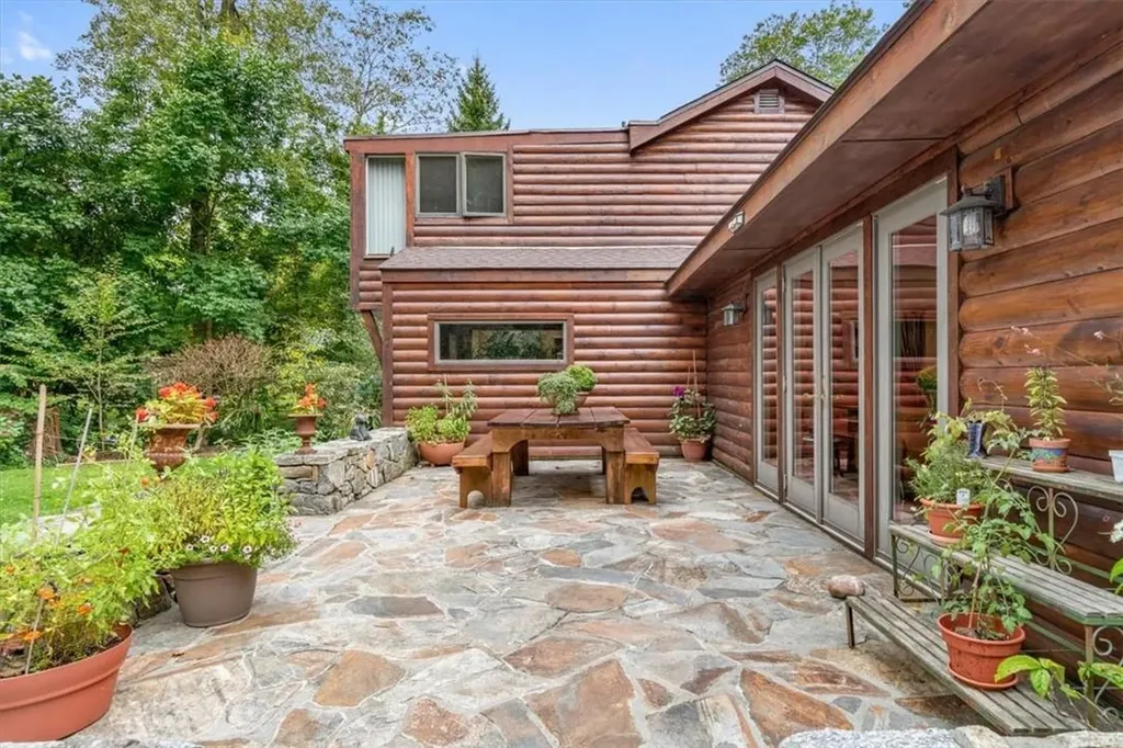 56 Twin Ridges Road Ossining NY 10562
