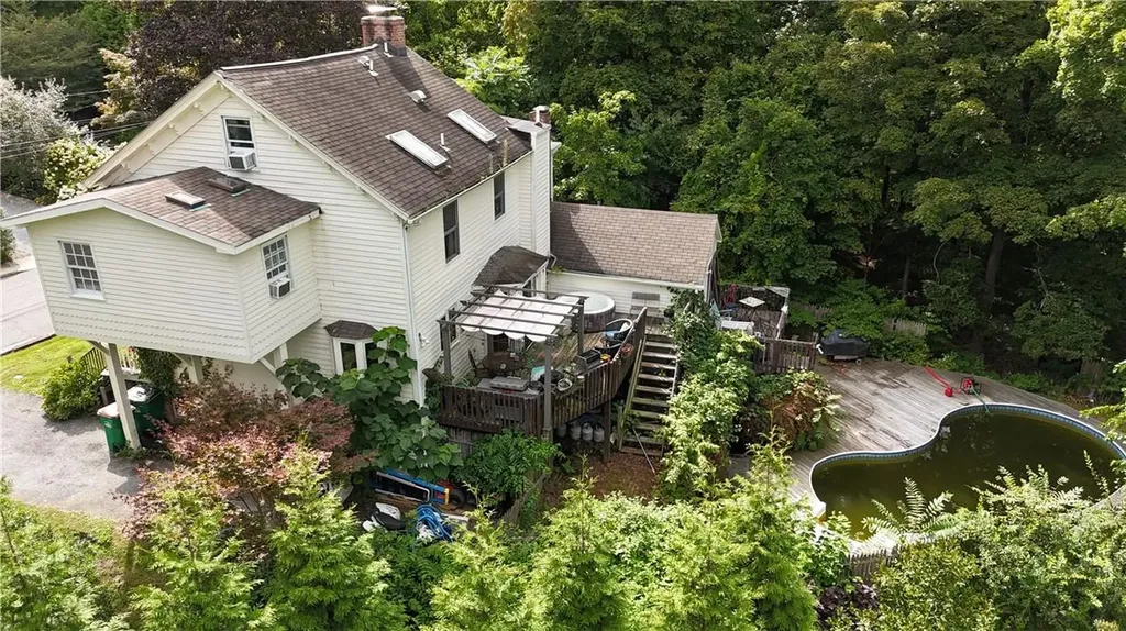 186 E Main Street Beacon NY 12508