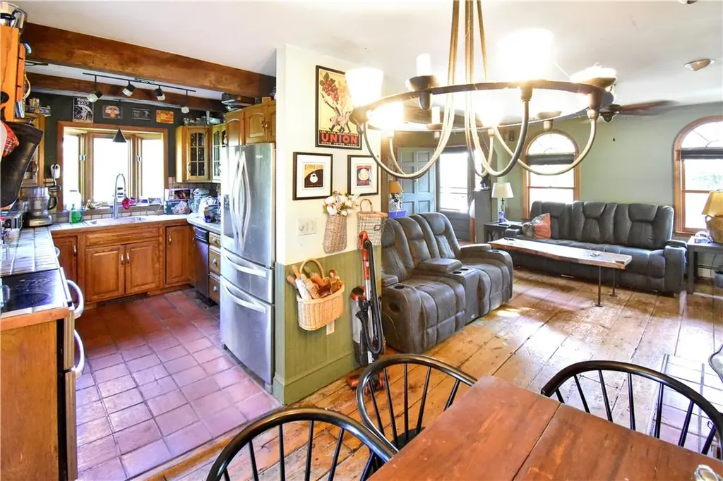 186 E Main Street Beacon NY 12508