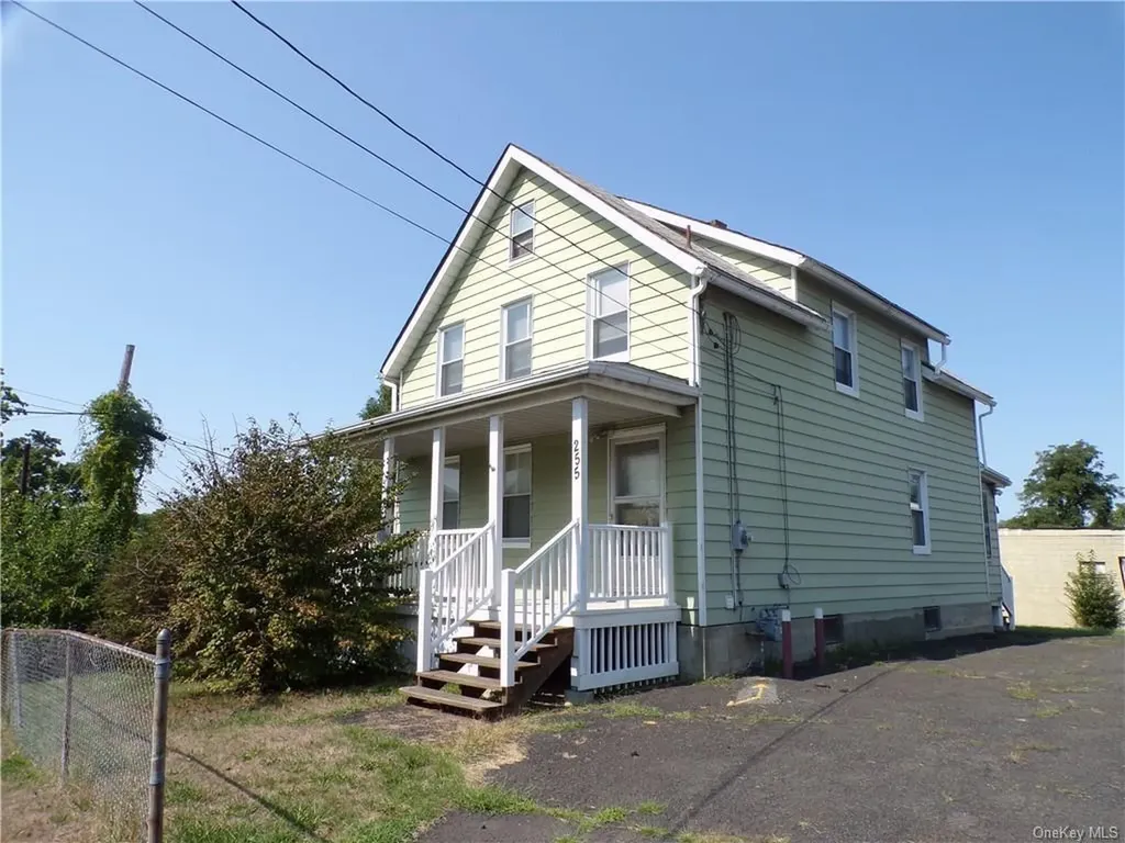 255 Walsh Avenue New Windsor NY 12553