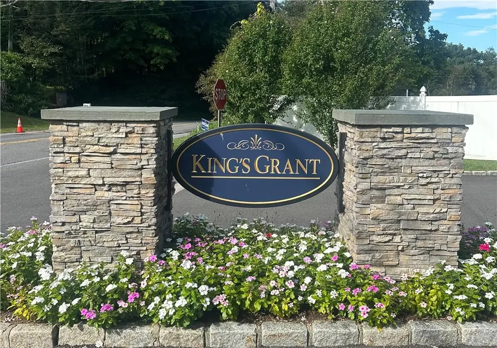 1504 Kings Way Carmel NY 10512