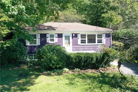 8 Brookside Avenue Putnam Valley NY 10579