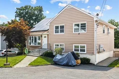 243 Pembrook Drive Yonkers NY 10710