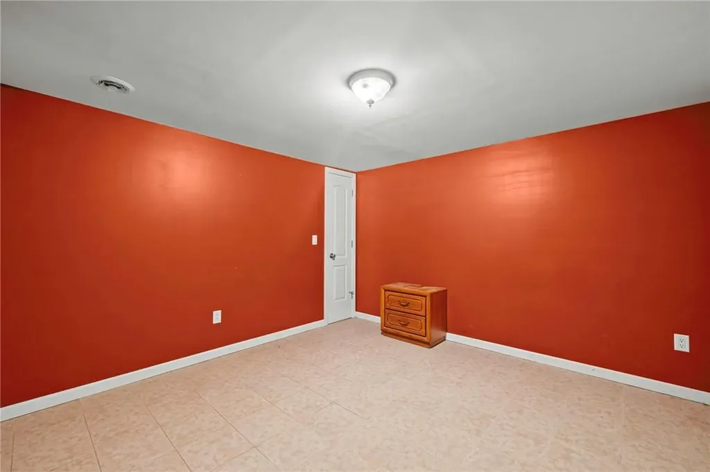 132 Morningside Drive Westbury NY 11590