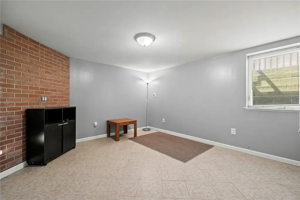 132 Morningside Drive Westbury NY 11590