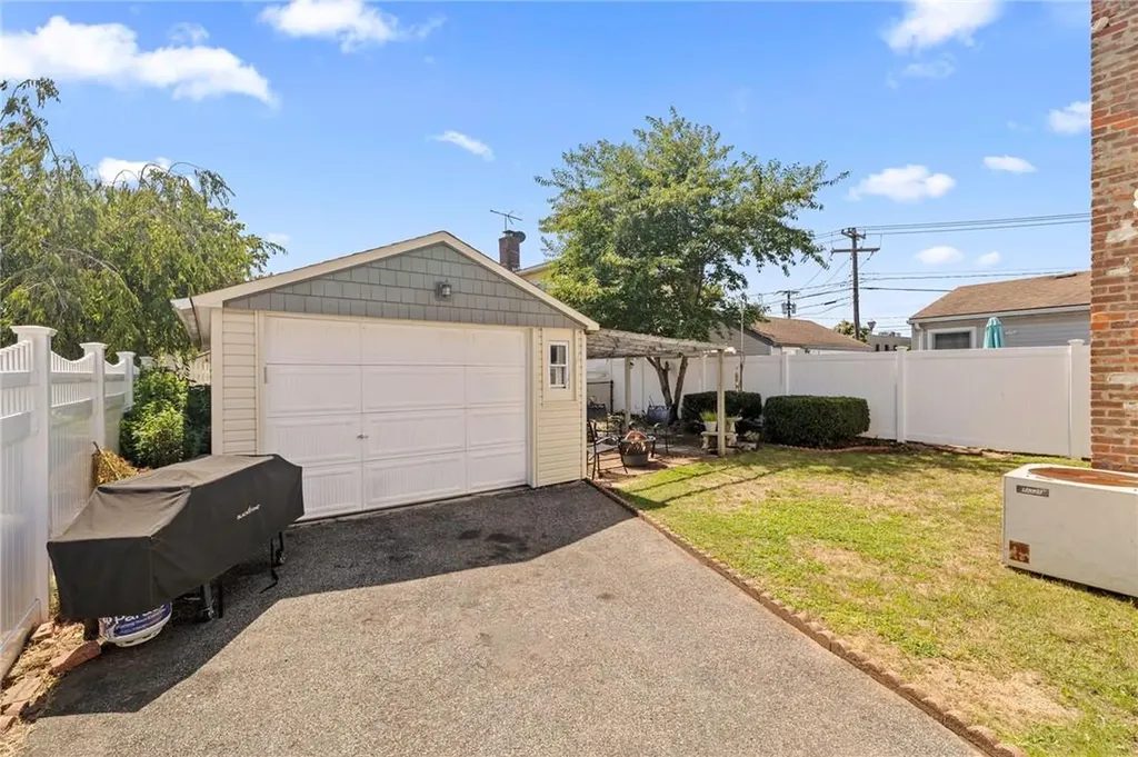 132 Morningside Drive Westbury NY 11590