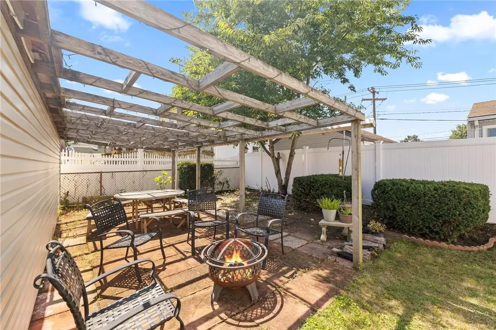 132 Morningside Drive Westbury NY 11590