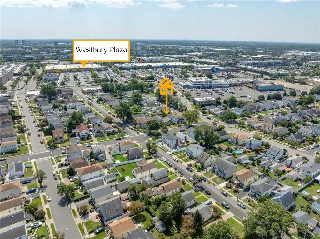 132 Morningside Drive Westbury NY 11590