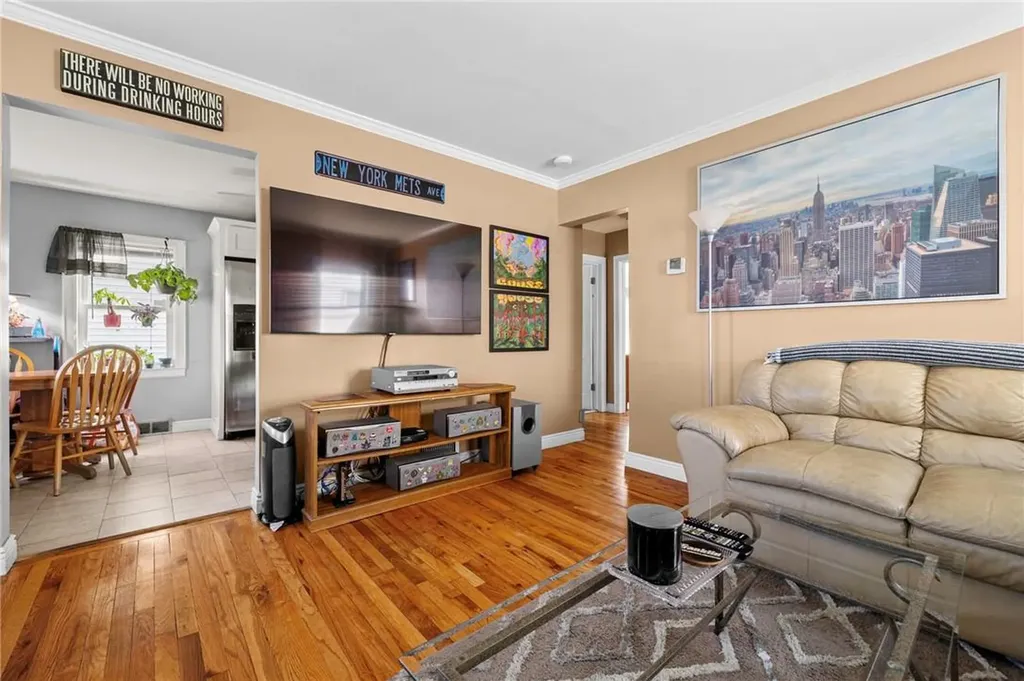 132 Morningside Drive Westbury NY 11590