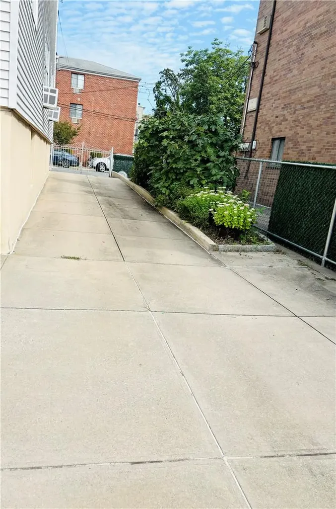 1981 Pilgrim Avenue Bronx NY 10461