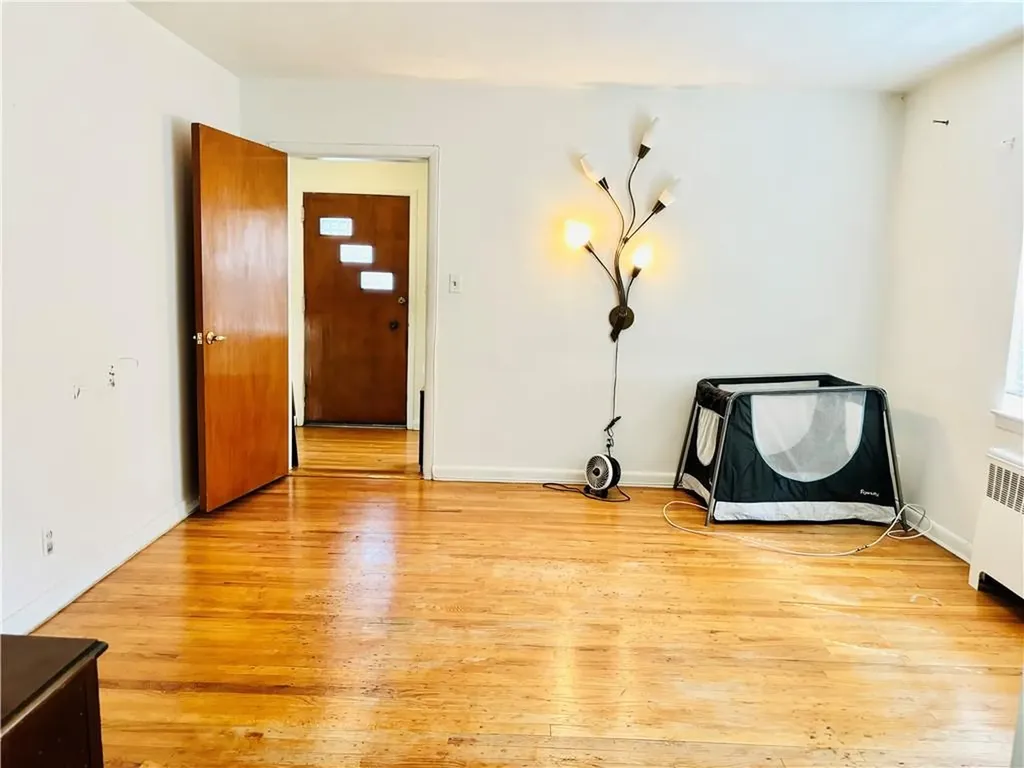 1981 Pilgrim Avenue Bronx NY 10461