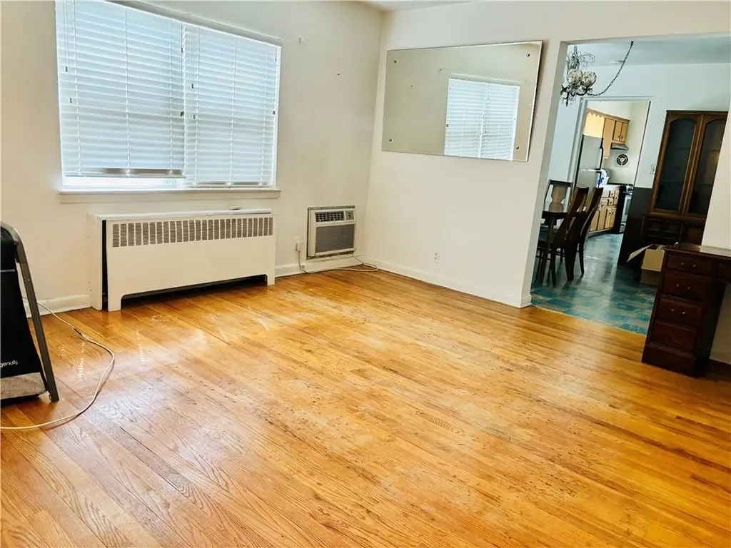 1981 Pilgrim Avenue Bronx NY 10461
