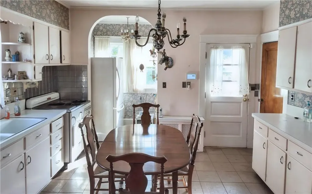219 Washington Avenue Kingston NY 12401