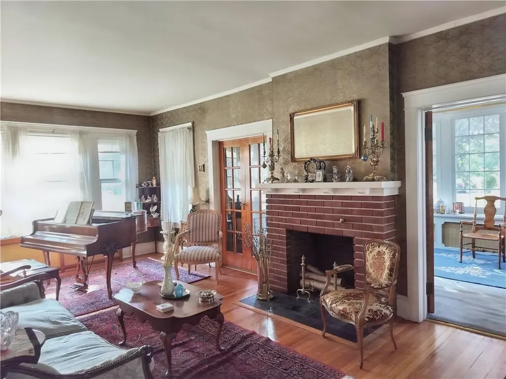219 Washington Avenue Kingston NY 12401