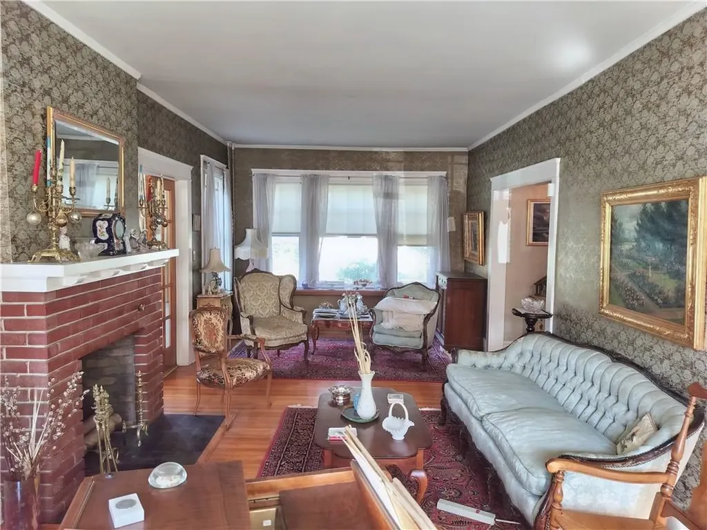 219 Washington Avenue Kingston NY 12401