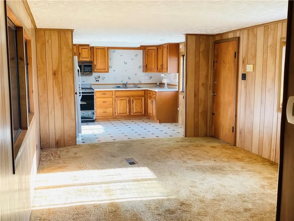 6 Milo Road New Hampton NY 10941