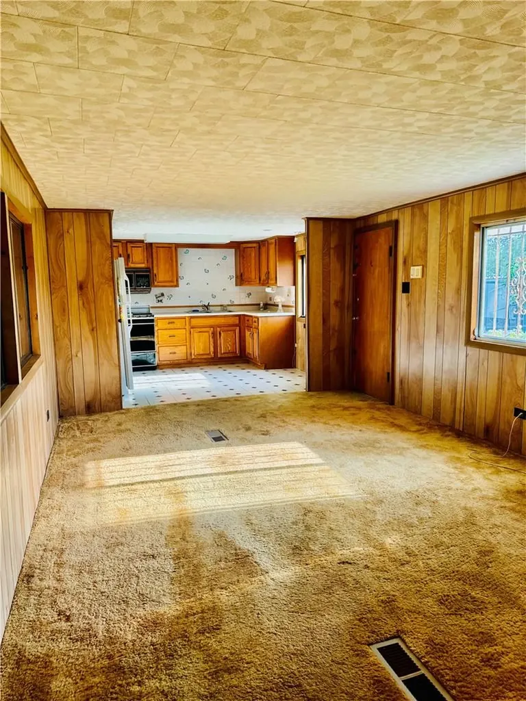 6 Milo Road New Hampton NY 10941