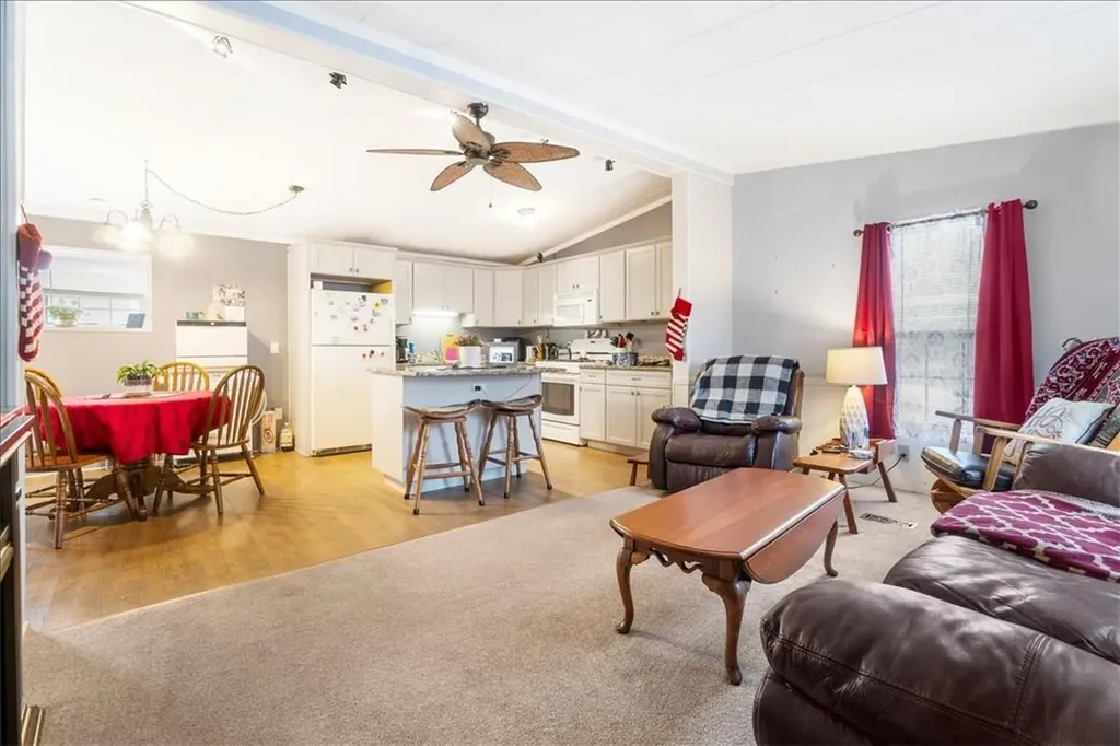 27 Oriole Circle Newburgh NY 12550