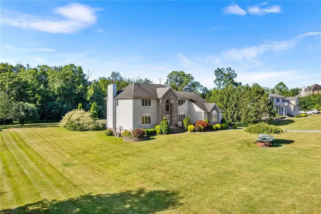 28 Bristol Drive Middletown NY 10941