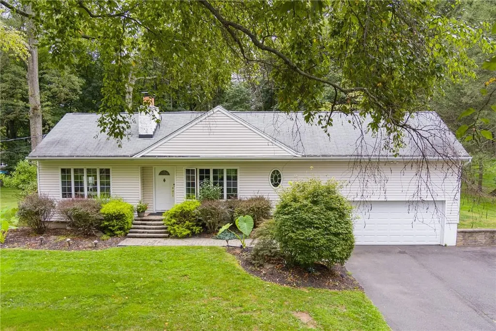 15 Victory Road Suffern NY 10901