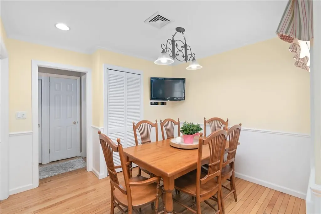 15 Victory Road Suffern NY 10901