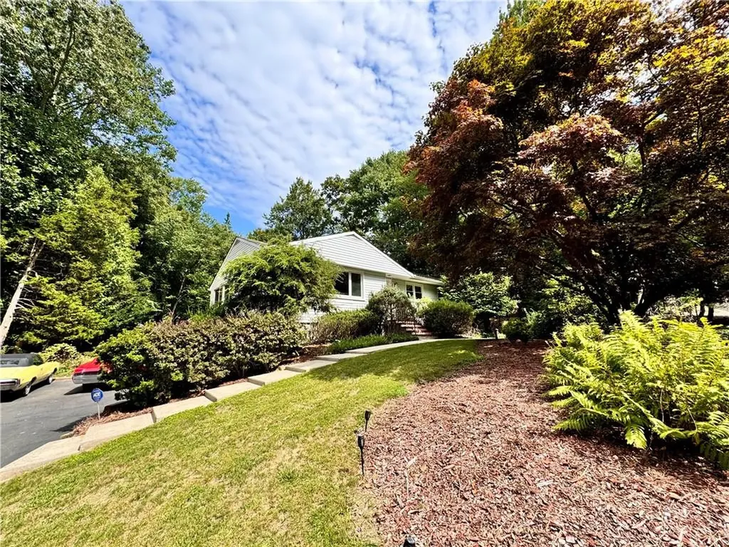 160 Pascack Road Pearl River NY 10965
