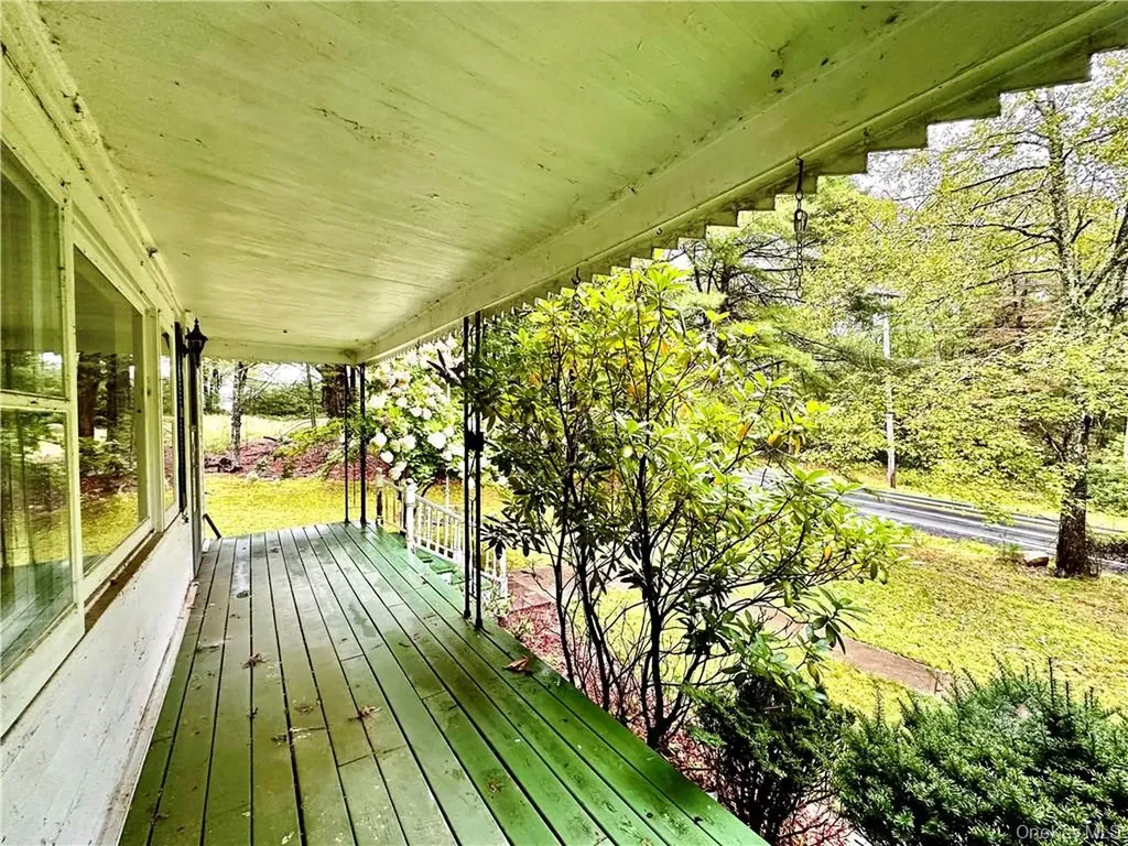 112 Eldred Yulan Road Call Listing Agent NY 12732