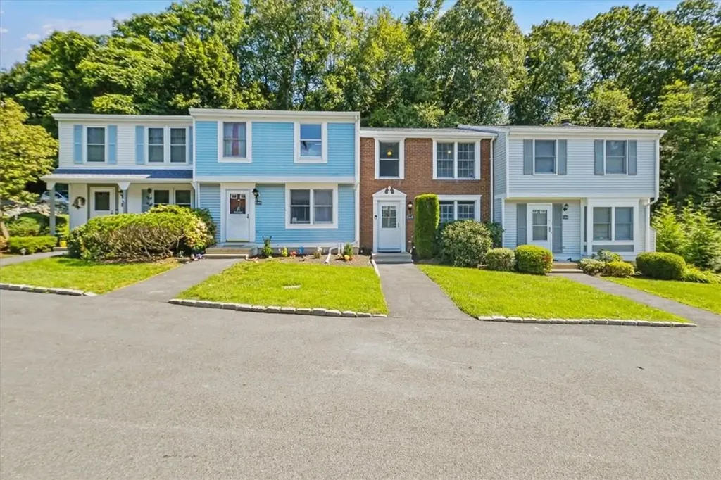 1103 Kings Way Carmel NY 10512