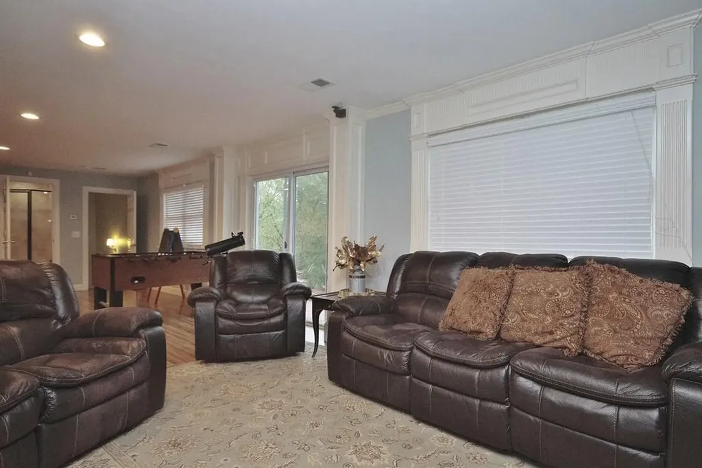168 S Centerville Road Middletown NY 10940