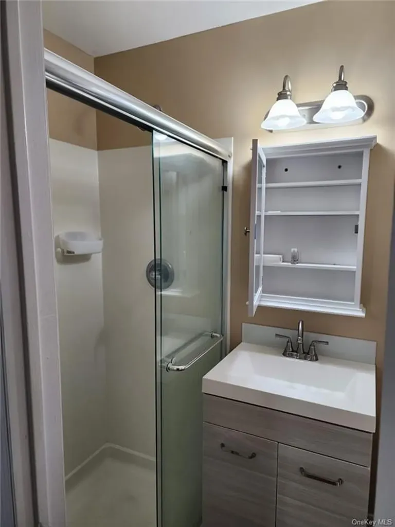 8a Augur Road Suffern NY 10901