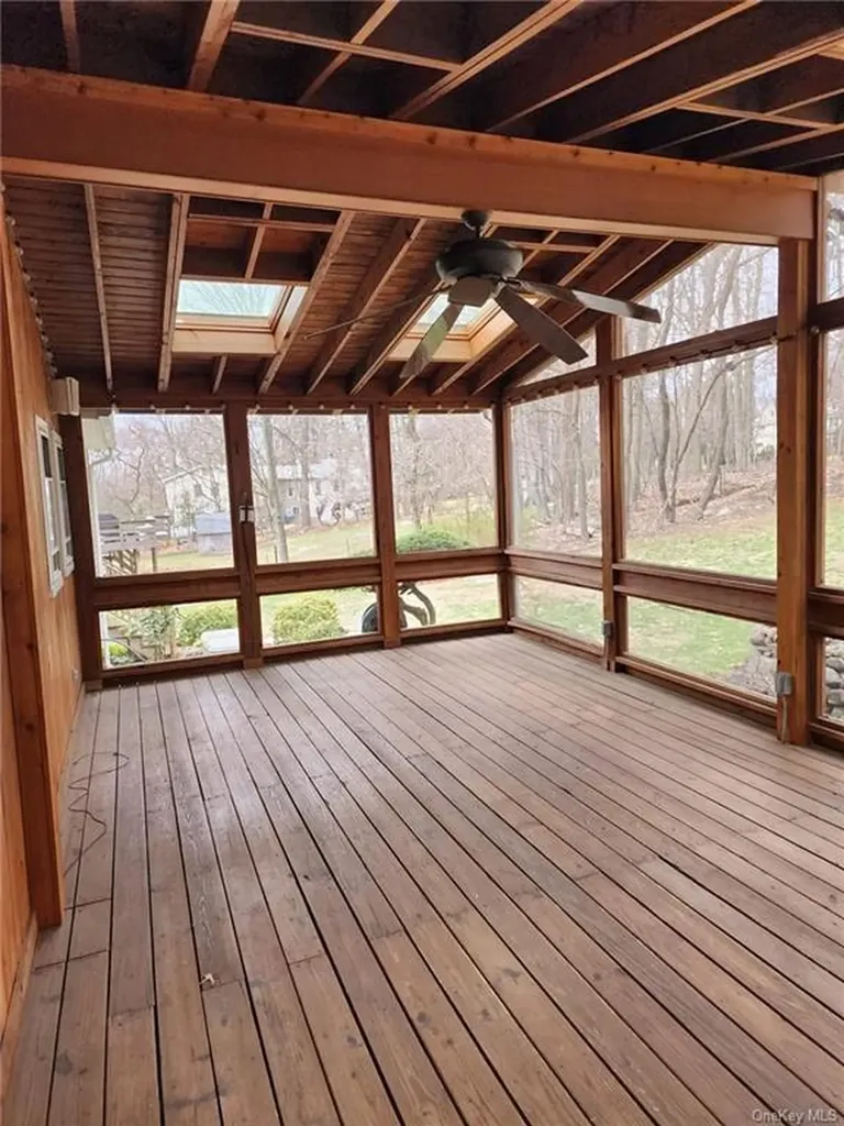 8a Augur Road Suffern NY 10901